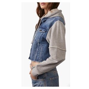🆕 NWT Free People Crop Blue Jean Jacket Gray Sweatshirt Sleeves 100% Cotton $148